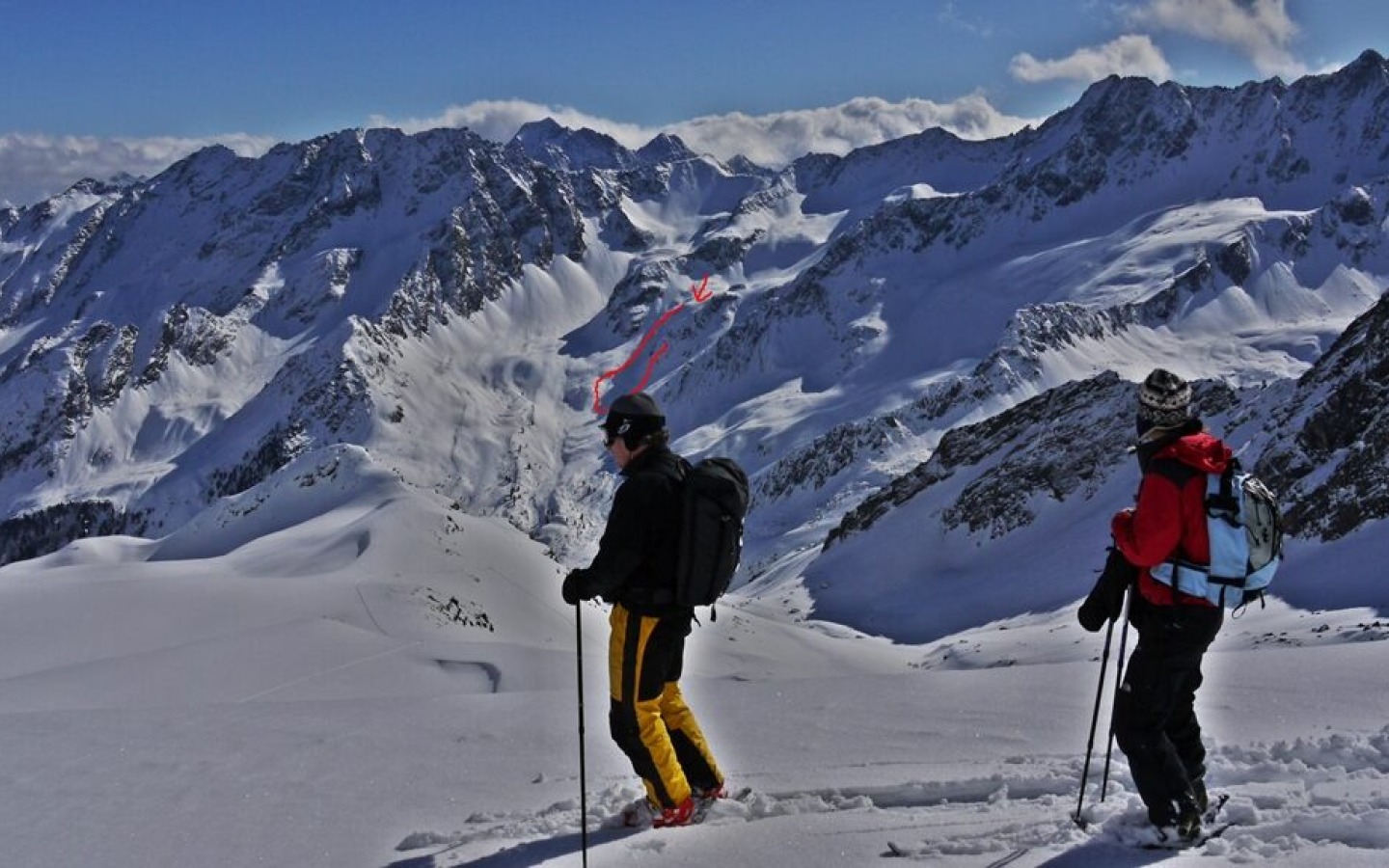 Fairly large slab avalanche triggered by a ski touring group in the Unnütze Grübl!