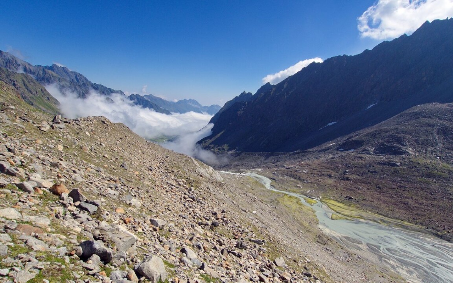 Into the heart of the glacier peaks