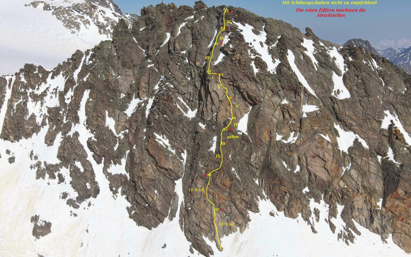 Randonnée à ski combinée avec de l'escalade dans la face sud du Vorderer Wilder Turm