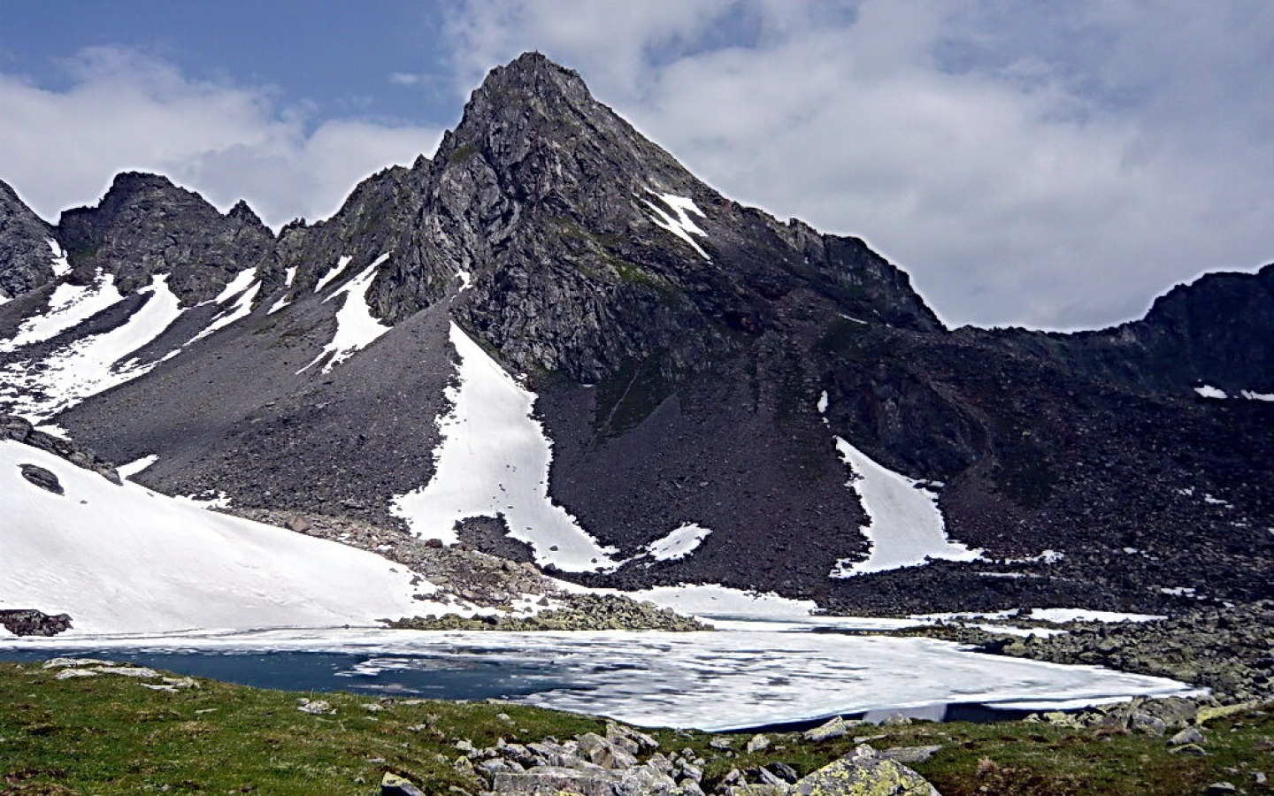 Sentiero per il Rinnensee quasi senza neve