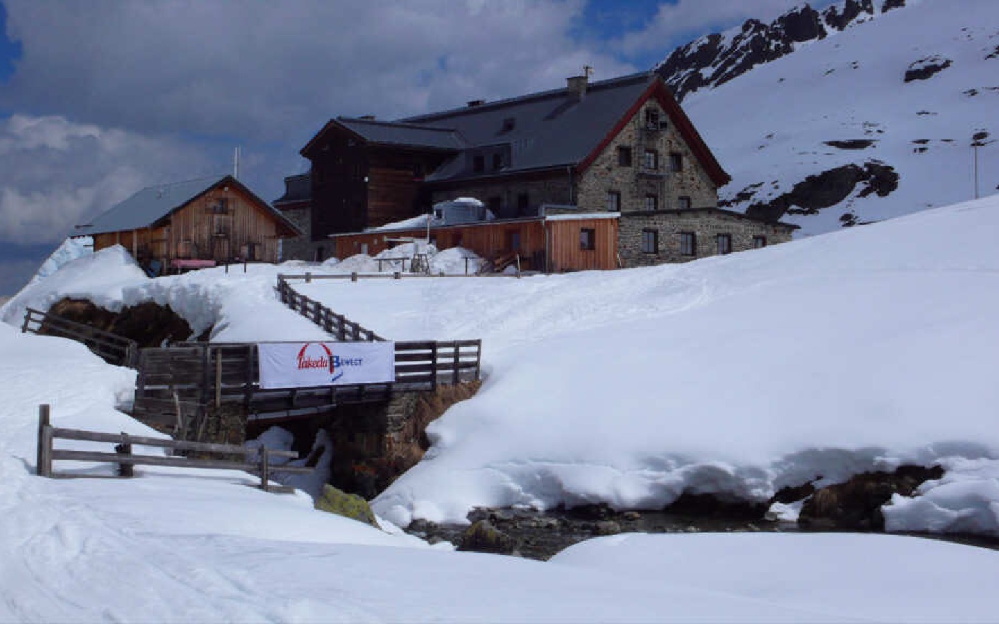 Con una bella gita sulla Ruderhofspitze abbiamo concluso la stagione di scialpinismo di quest'anno. Fino a nuovo avviso sospendiamo l'aggiornamento del nostro sito – ci rifaremo vivi in tempo per la stagione estiva!