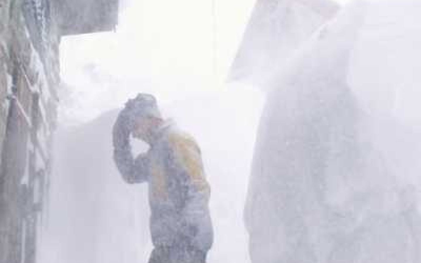 La nuit dernière, environ 10cm de neige fraîche chez nous aussi !